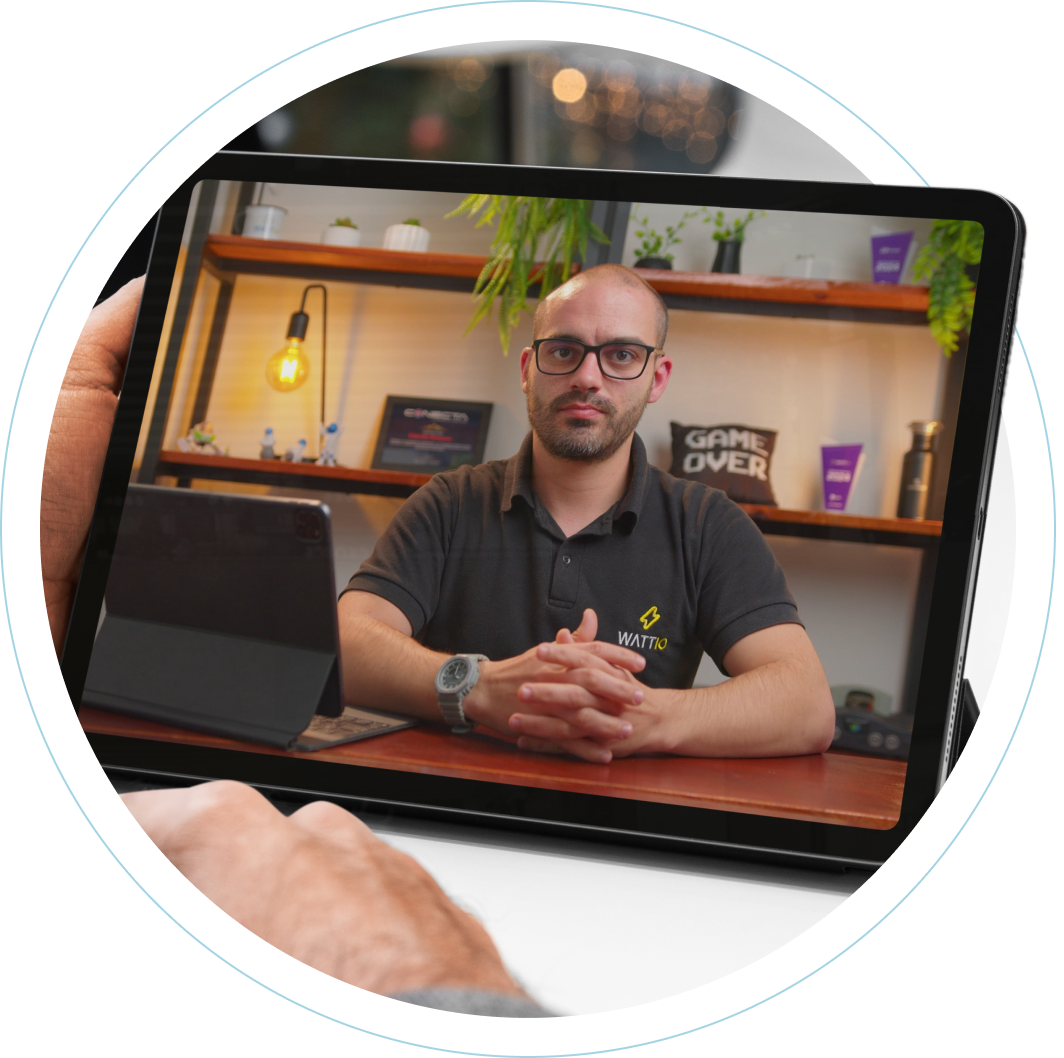 Professor do curso realizando uma palestra